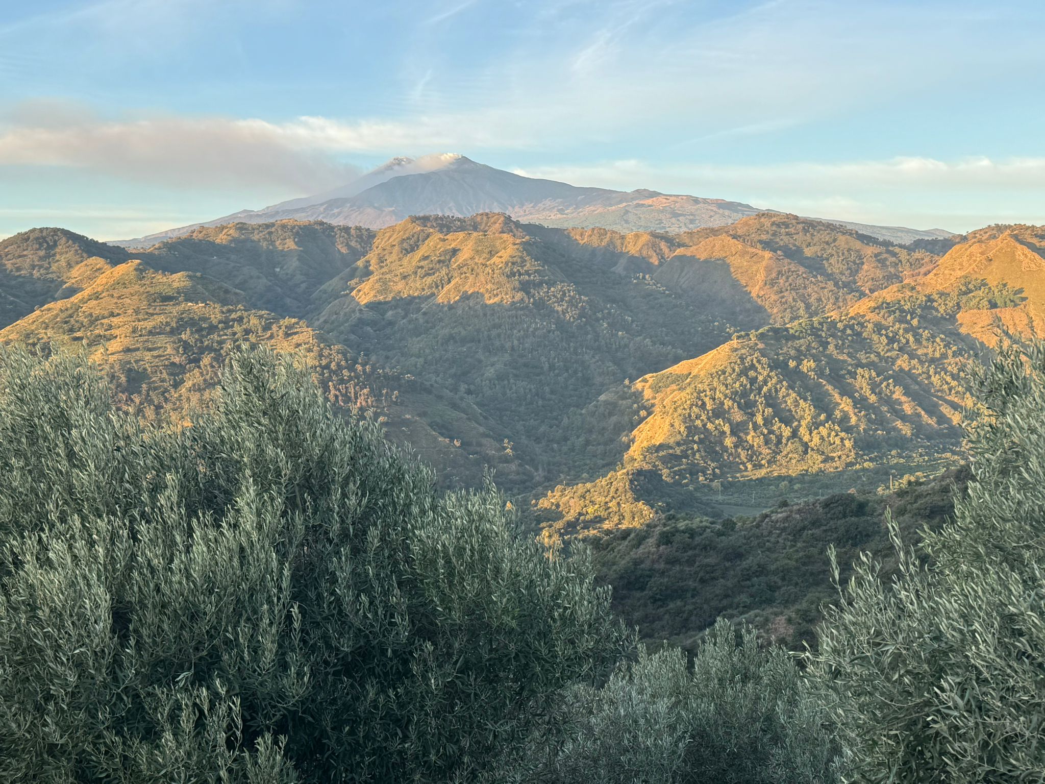 Sizilien: Der Ätna – Vulkanlandschaft, ständig in Bewegung